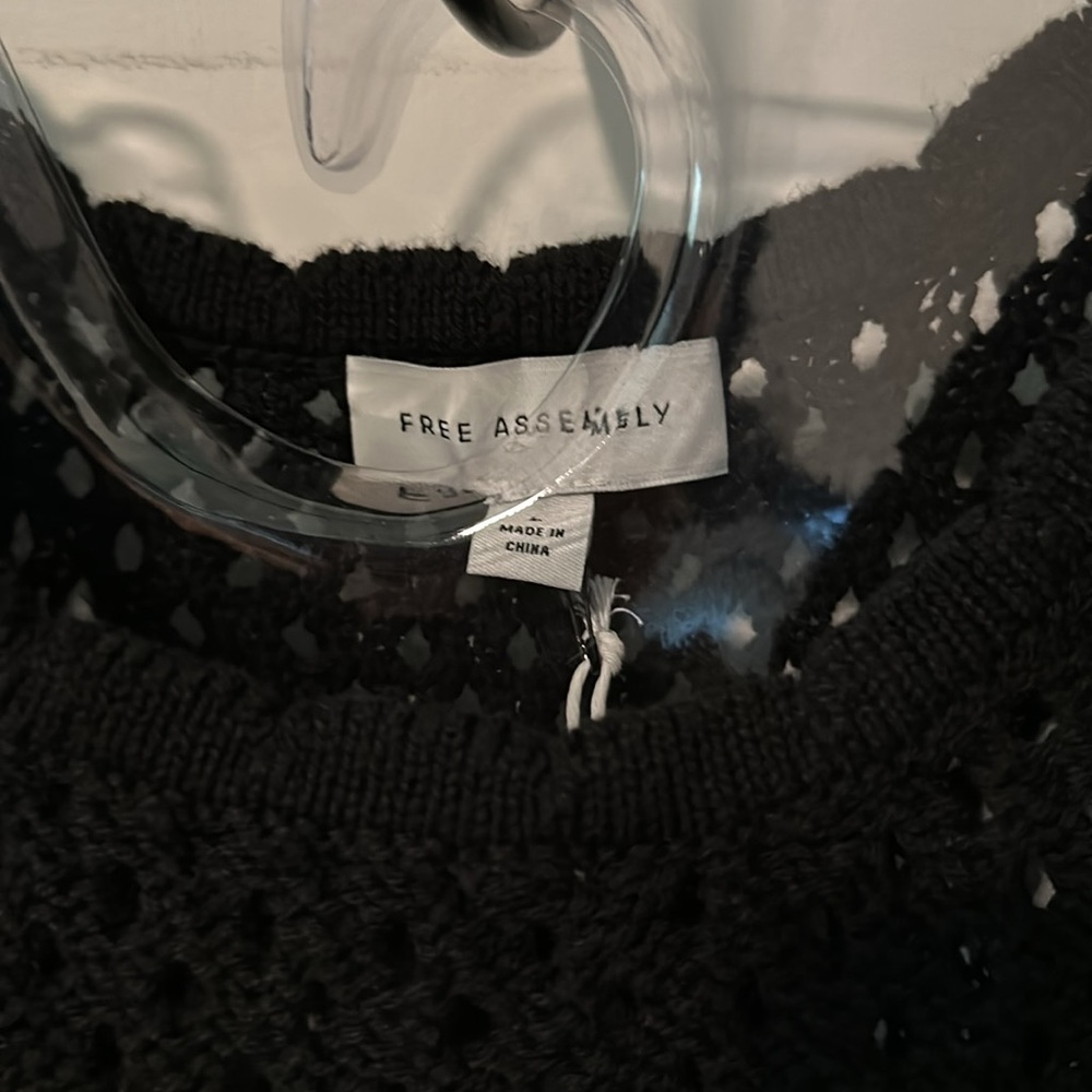 Sweater - Picture 3 of 4